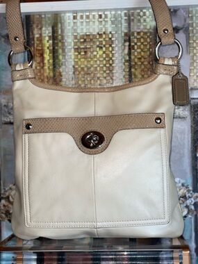 Coach Cream Leather Shoulder/Crossbody Bag with Tan Snakeskin Trim